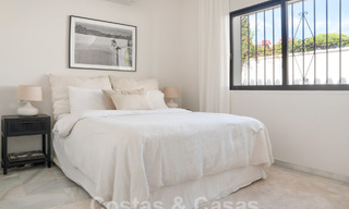 Traditional single storey villa for sale, beachside on the New Golden Mile, Marbella - Estepona 58889 