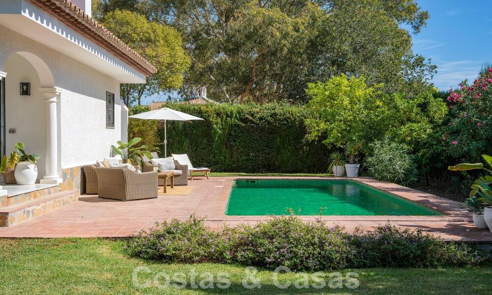 Traditional single storey villa for sale, beachside on the New Golden Mile, Marbella - Estepona 58892