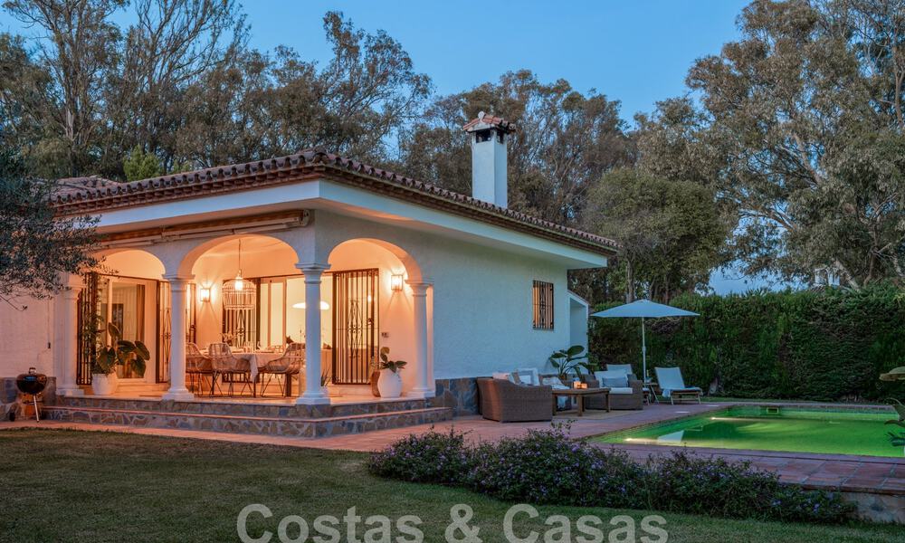 Traditional single storey villa for sale, beachside on the New Golden Mile, Marbella - Estepona 58903