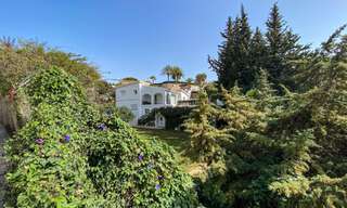 Spanish villa for sale with large garden close to amenities in East Marbella 58913 
