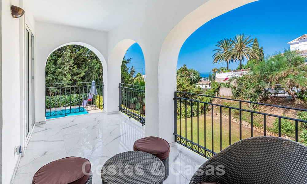 Spanish villa for sale with large garden close to amenities in East Marbella 58923