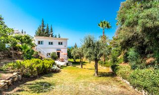 Spanish villa for sale with large garden close to amenities in East Marbella 58927 