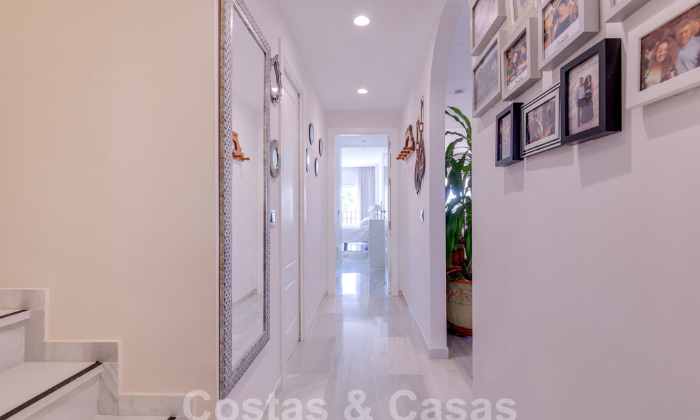 Penthouse for sale with spacious roof terrace and 360° views, a stone's throw from the beach and centre of Puerto Banus, Marbella. Reduced to sell! 59040
