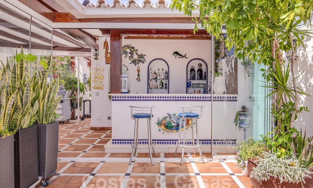 Penthouse for sale with spacious roof terrace and 360° views, a stone's throw from the beach and centre of Puerto Banus, Marbella. Reduced to sell! 59046