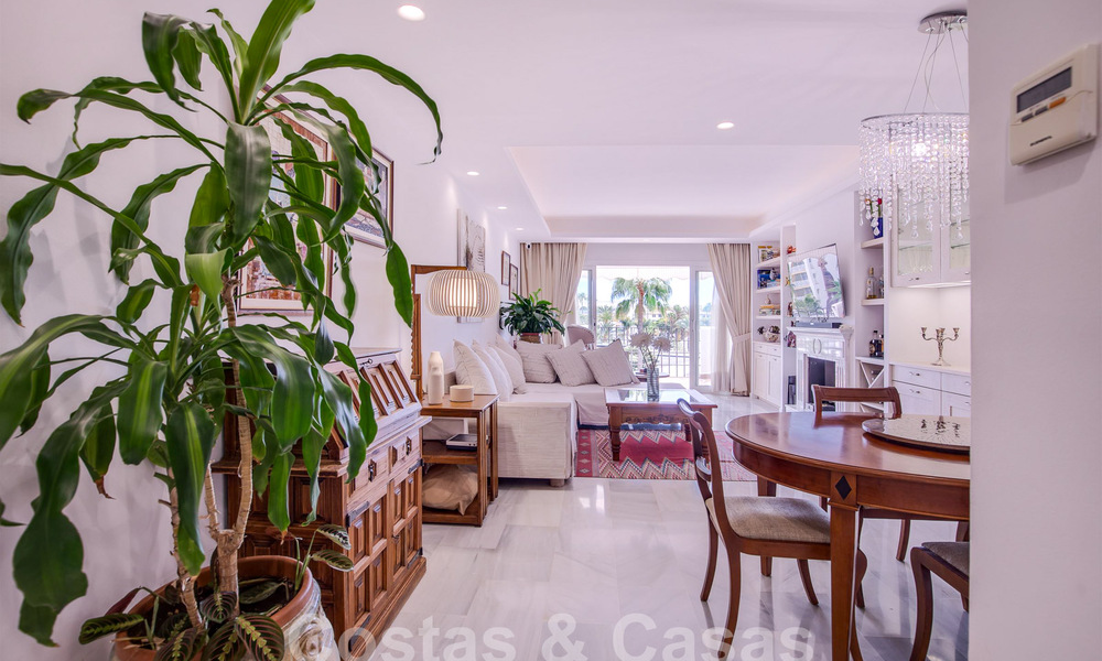 Penthouse for sale with spacious roof terrace and 360° views, a stone's throw from the beach and centre of Puerto Banus, Marbella. Reduced to sell! 59047