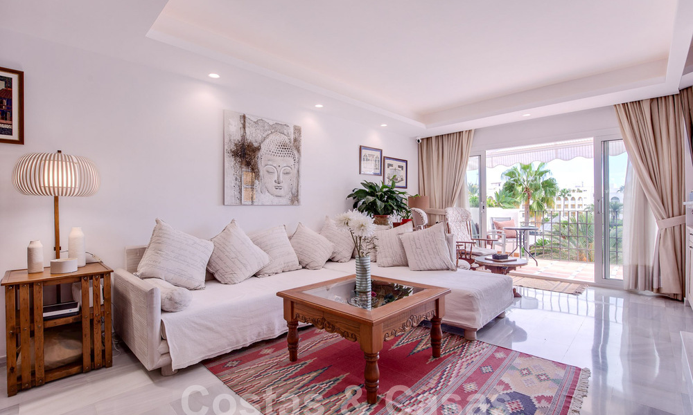 Penthouse for sale with spacious roof terrace and 360° views, a stone's throw from the beach and centre of Puerto Banus, Marbella. Reduced to sell! 59053