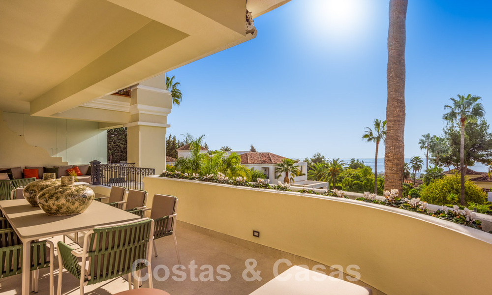 Spacious luxury apartment for sale with panoramic sea views in gated urbanisation on the Golden Mile, Marbella 59791