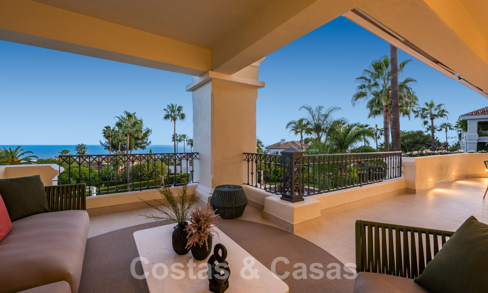 Spacious luxury apartment for sale with panoramic sea views in gated urbanisation on the Golden Mile, Marbella 59802