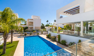 Modern luxury villa for sale within walking distance of the beach and centre of San Pedro, Marbella 59183 