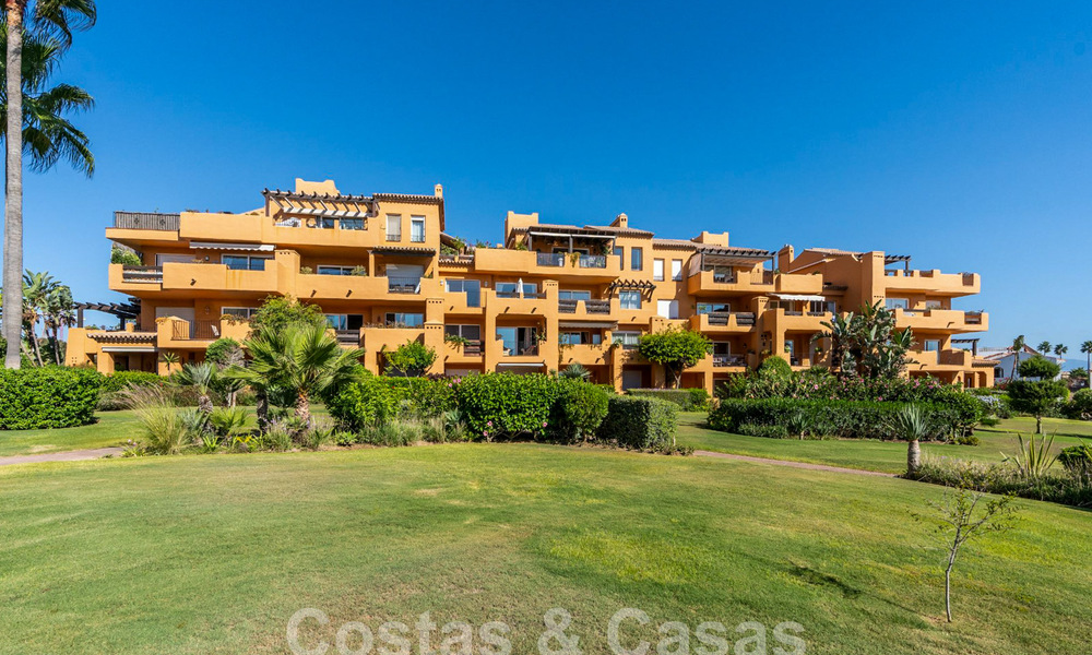 Spacious penthouse for sale in gated beach complex with magnificent sea views in La Duquesa, Costa del Sol 59298