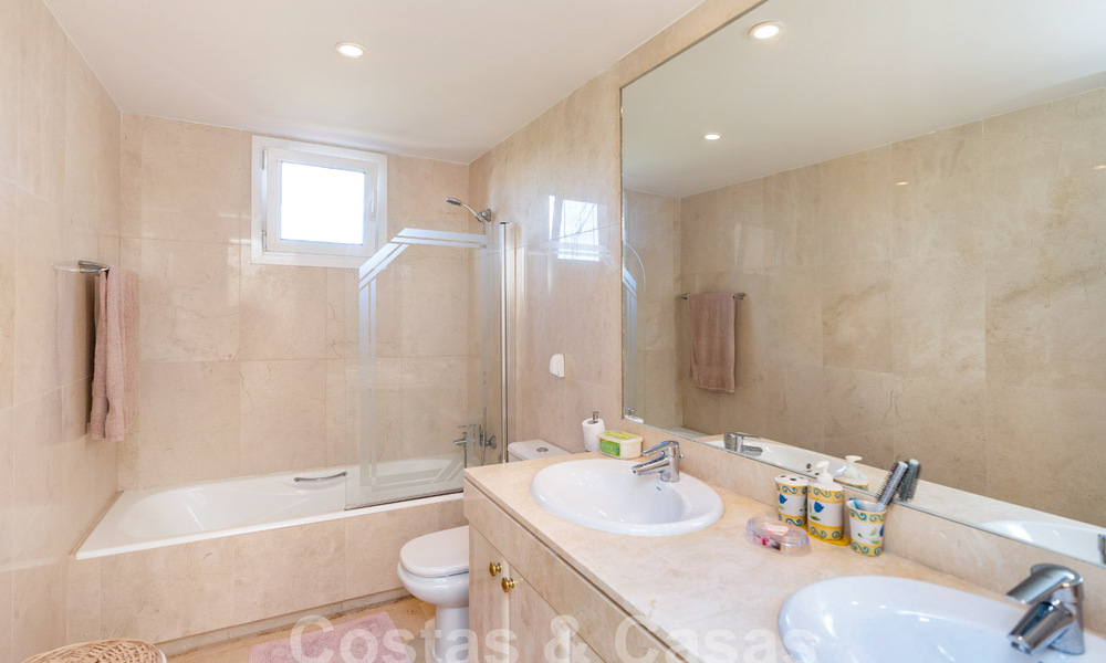 Spacious penthouse for sale in gated beach complex with magnificent sea views in La Duquesa, Costa del Sol 59303