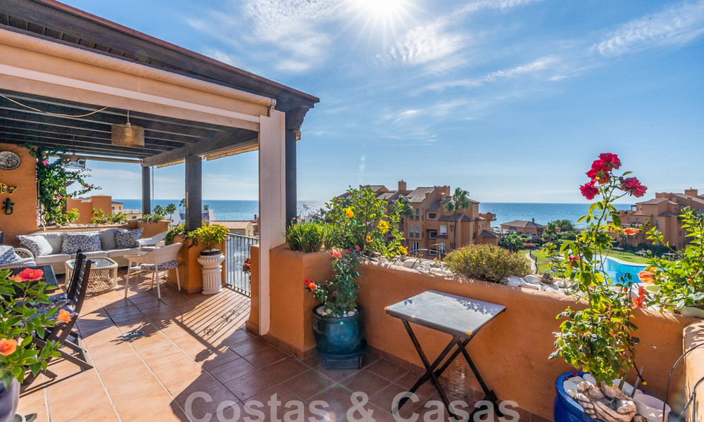 Spacious penthouse for sale in gated beach complex with magnificent sea views in La Duquesa, Costa del Sol 59329