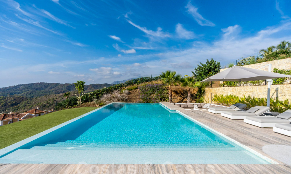 Modern luxury villa for sale with sea views in gated community surrounded by nature in Marbella - Benahavis 59227