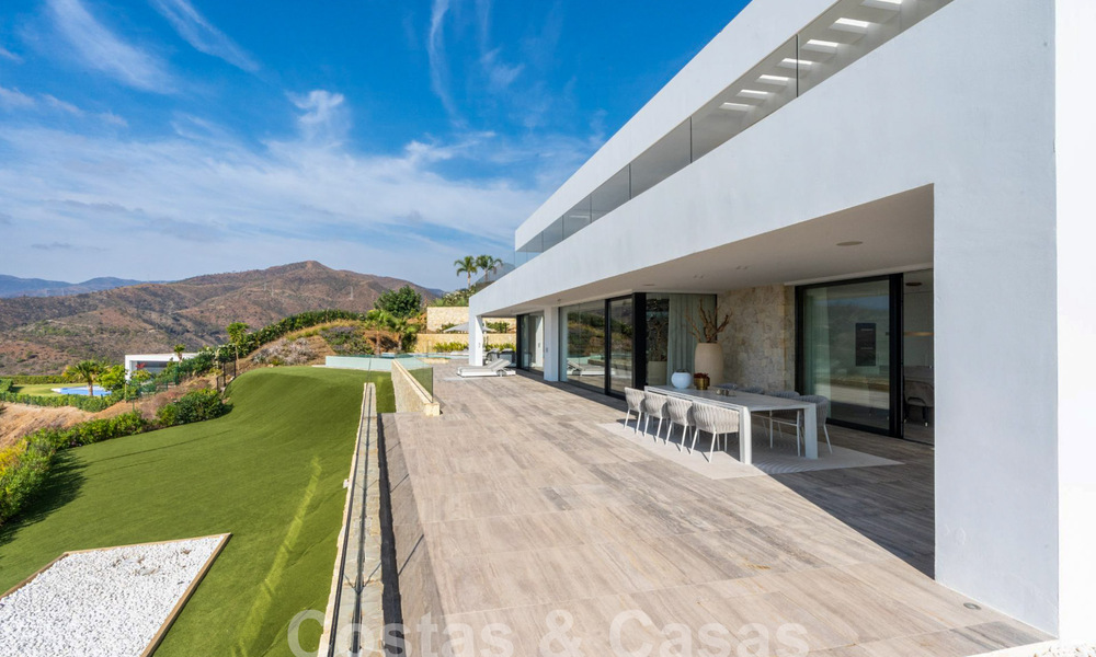 Modern luxury villa for sale with sea views in gated community surrounded by nature in Marbella - Benahavis 59234