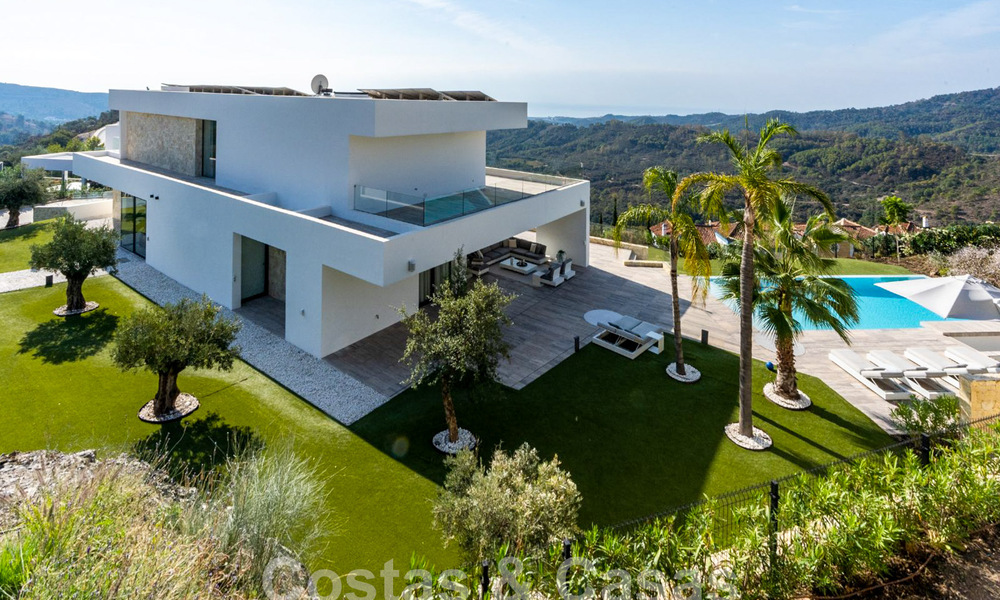 Modern luxury villa for sale with sea views in gated community surrounded by nature in Marbella - Benahavis 59238