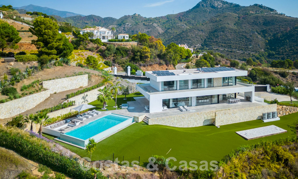 Modern luxury villa for sale with sea views in gated community surrounded by nature in Marbella - Benahavis 59240
