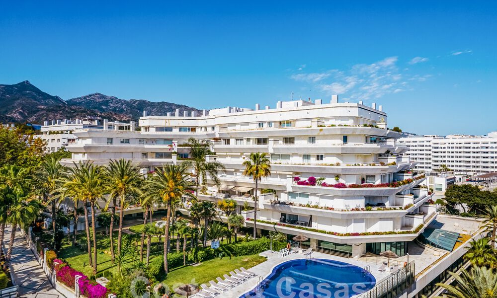 Up-market apartment in frontline beach complex for sale in Marbella centre 59287