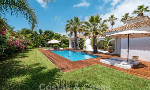 Mediterranean luxury villa for sale a few steps from the beach east of Marbella centre 59398