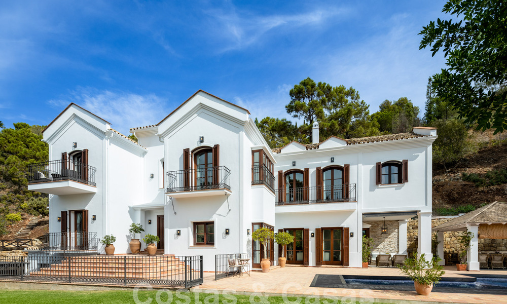 Mediterranean luxury villa for sale in gated community in El Madroñal, Marbella - Benahavis 59522