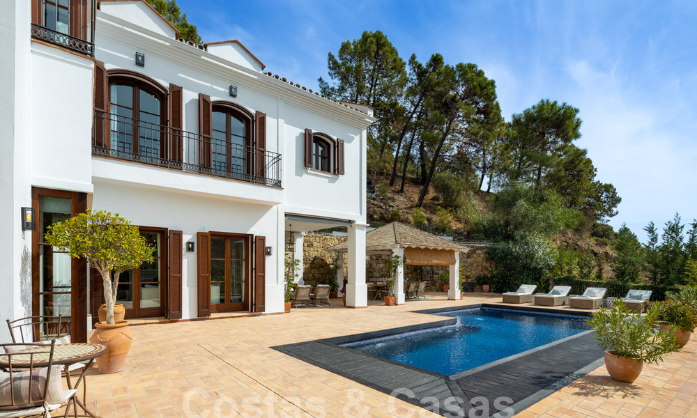 Mediterranean luxury villa for sale in gated community in El Madroñal, Marbella - Benahavis 59523