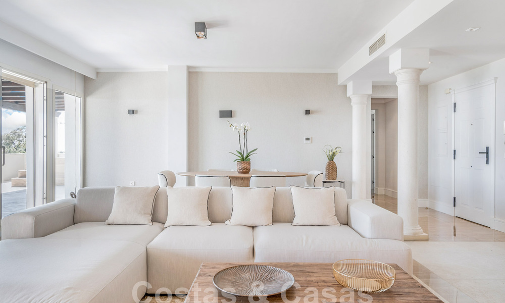 Sophisticated penthouse for sale in high-end Sierra Blanca complex on Marbella's Golden Mile 59460