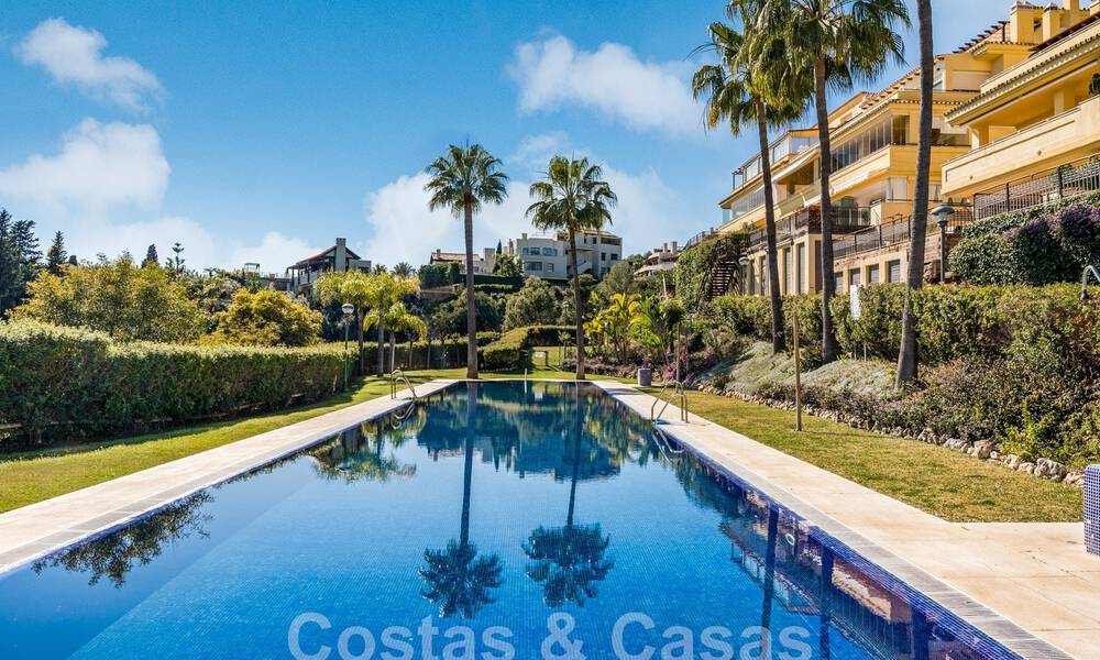 Sophisticated penthouse for sale in high-end Sierra Blanca complex on Marbella's Golden Mile 59473