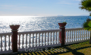 Sea front luxury villa for sale, Marbella - Estepona 31107 