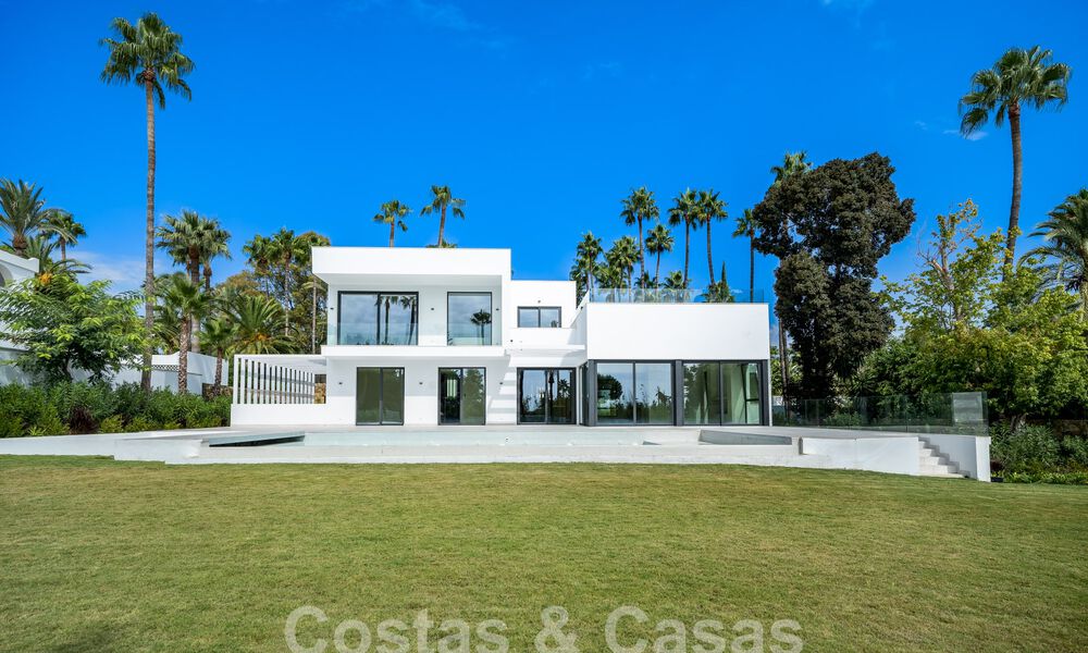 Contemporary new build villa for sale in a preferred golf urbanisation on the New Golden Mile, Marbella - Benahavis 59568