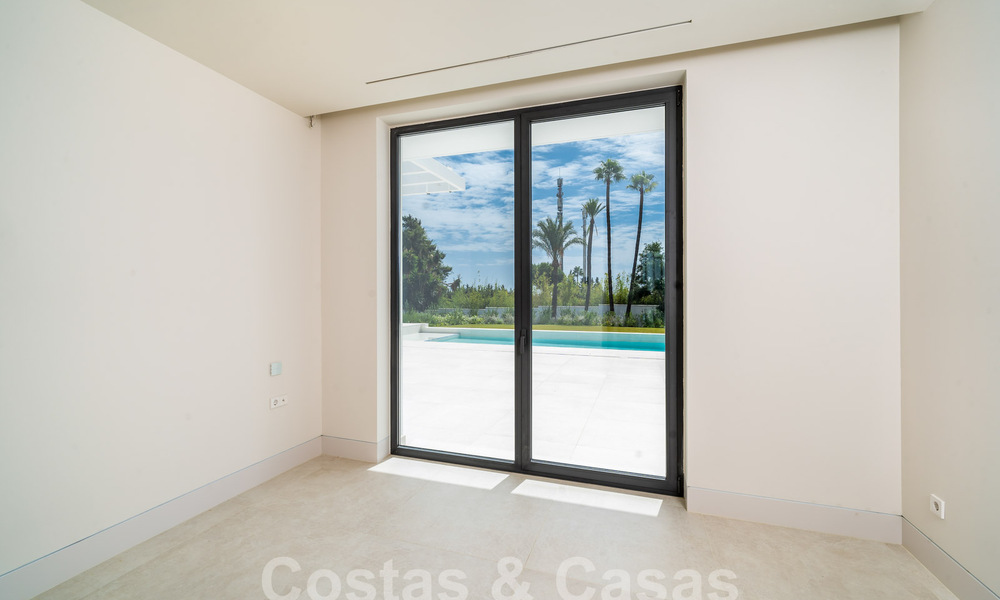 Contemporary new build villa for sale in a preferred golf urbanisation on the New Golden Mile, Marbella - Benahavis 59579