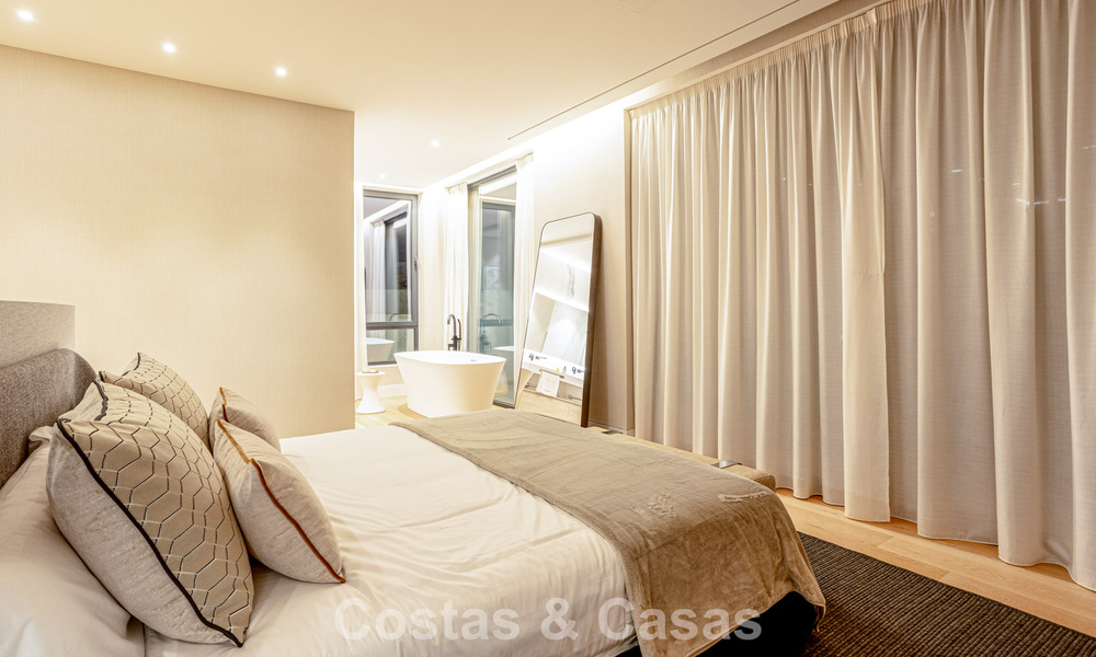 Contemporary new build villa for sale in a preferred golf urbanisation on the New Golden Mile, Marbella - Benahavis 782463