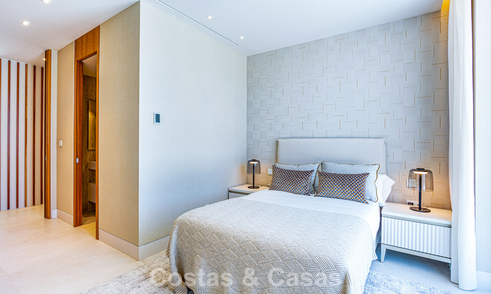 Contemporary new build villa for sale in a preferred golf urbanisation on the New Golden Mile, Marbella - Benahavis 782468