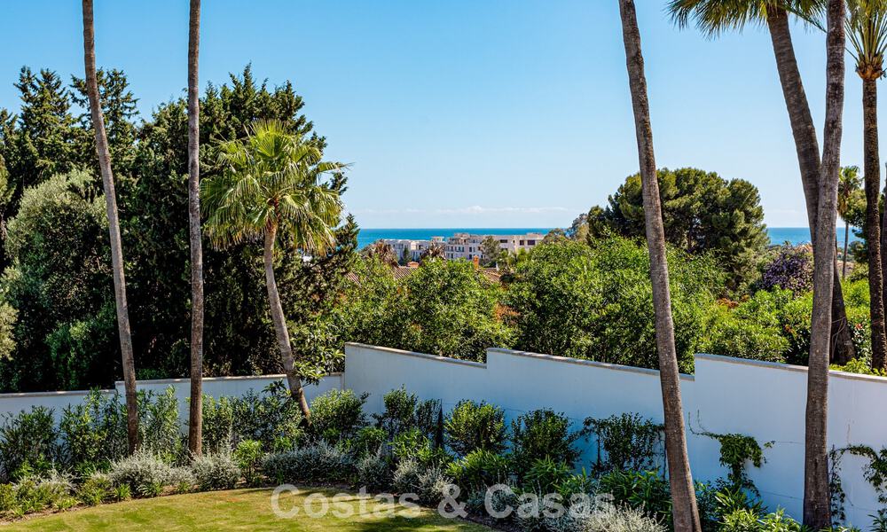 Contemporary new build villa for sale in a preferred golf urbanisation on the New Golden Mile, Marbella - Benahavis 782484
