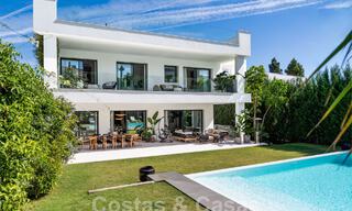 Modern luxury villa for sale in a contemporary architectural style, walking distance from Puerto Banus, Marbella 59624 