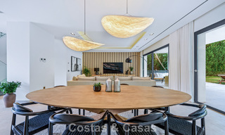 Modern luxury villa for sale in a contemporary architectural style, walking distance from Puerto Banus, Marbella 788876 
