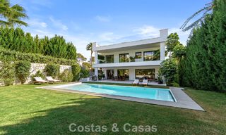 Modern luxury villa for sale in a contemporary architectural style, walking distance from Puerto Banus, Marbella 788887 