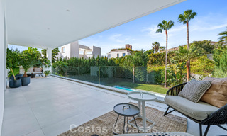 Modern luxury villa for sale in a contemporary architectural style, walking distance from Puerto Banus, Marbella 788898 