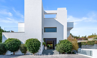 Modern luxury villa for sale in a contemporary architectural style, walking distance from Puerto Banus, Marbella 788909 