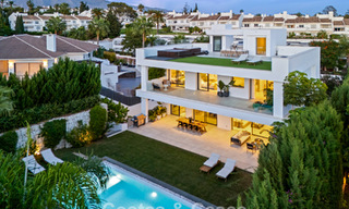 Modern luxury villa for sale in a contemporary architectural style, walking distance from Puerto Banus, Marbella 788924 
