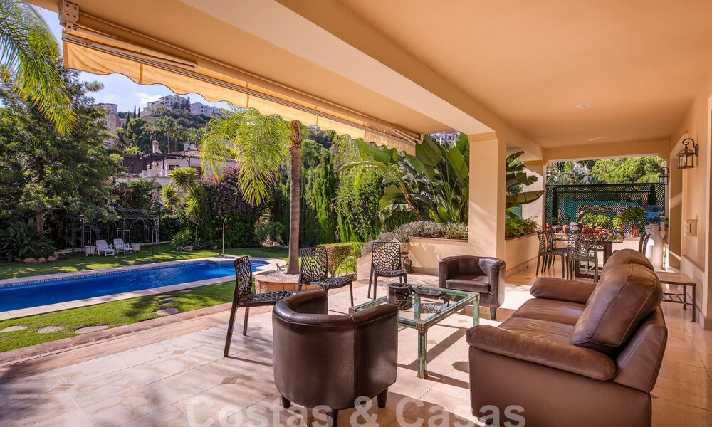Timeless luxury villa with Andalusian charm for sale surrounded by golf courses in Marbella - Benahavis 59685