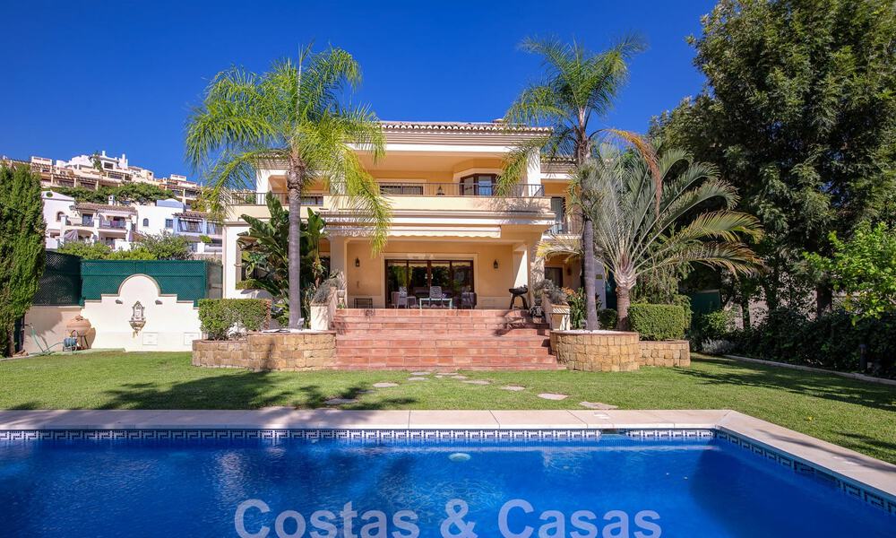 Timeless luxury villa with Andalusian charm for sale surrounded by golf courses in Marbella - Benahavis 59692