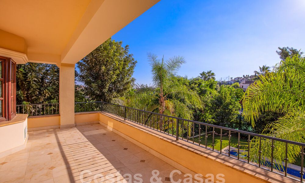 Timeless luxury villa with Andalusian charm for sale surrounded by golf courses in Marbella - Benahavis 59693
