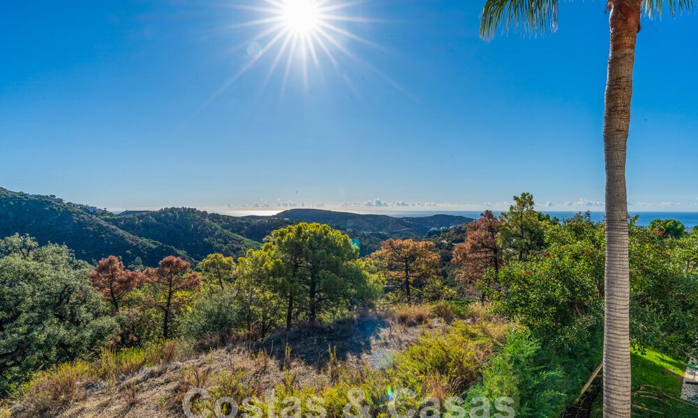 Stately Mediterranean-style luxury villa for sale with stunning panoramic sea views in Marbella - Benahavis 59856