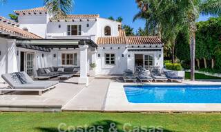 Contemporary Andalusian luxury villa for sale in high-end golf surroundings in Nueva Andalucia, Marbella 59937 