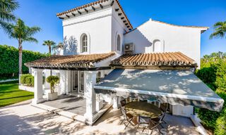 Contemporary Andalusian luxury villa for sale in high-end golf surroundings in Nueva Andalucia, Marbella 59943 