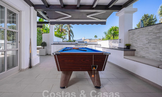 Contemporary Andalusian luxury villa for sale in high-end golf surroundings in Nueva Andalucia, Marbella 59946 