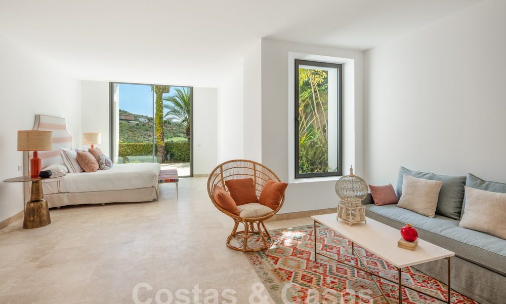 Modernist luxury villa for sale, frontline golf on an award-winning golf course on the Costa del Sol 59905