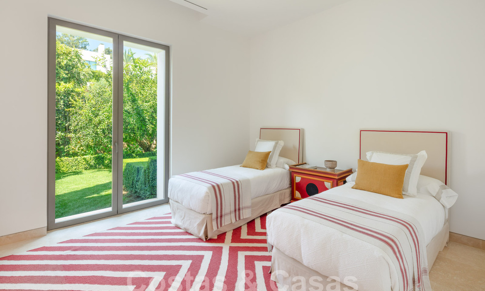 Modernist luxury villa for sale, frontline golf on an award-winning golf course on the Costa del Sol 59912