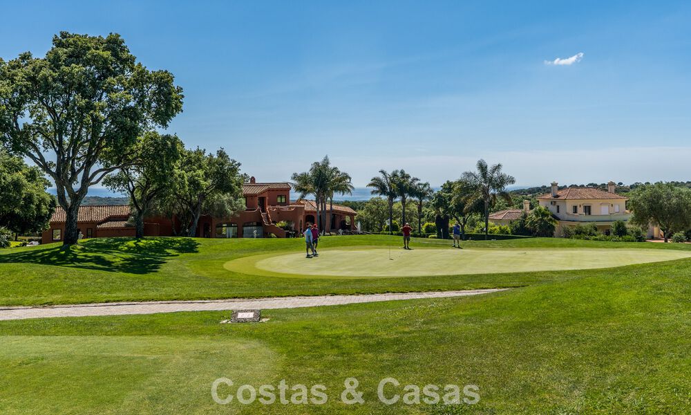 Exclusive development of new frontline golf apartments for sale in San Roque, Costa del Sol 60359