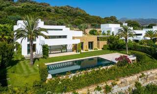 Contemporary luxury villa for sale in a first-line golf resort on the Costa del Sol 60434 