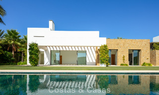Contemporary luxury villa for sale in a first-line golf resort on the Costa del Sol 60444 